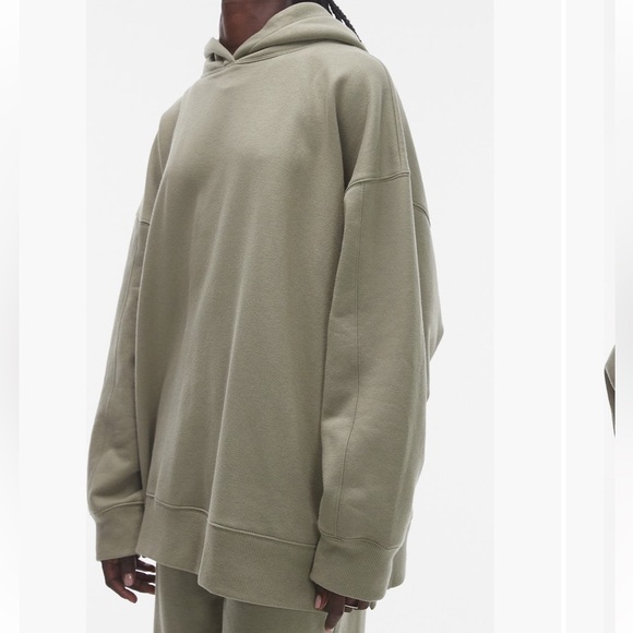 Topshop Tops - BNWT! Topshop Oversized Olive Hoodie size Medium